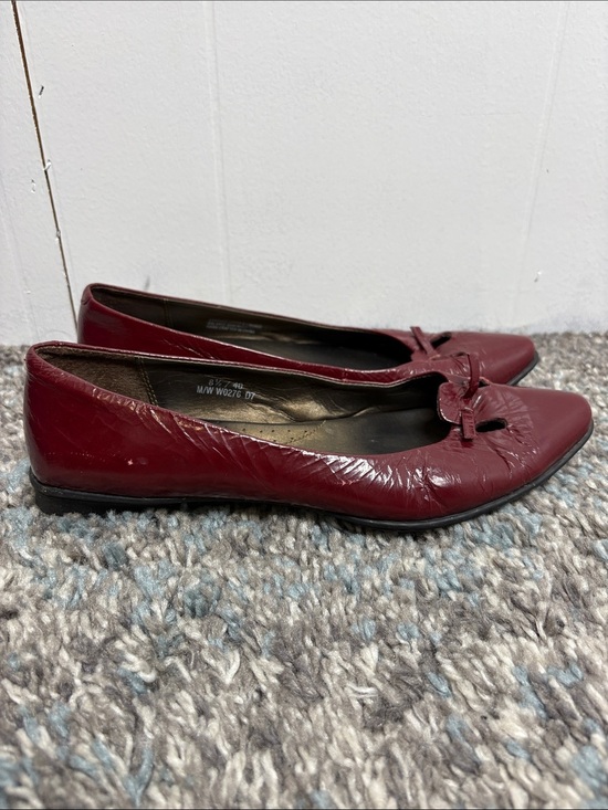 Born Shoes - Born Shoes Womens 8.5 Glossy Patent Leather Pointed Toe Ballet Flats Bow